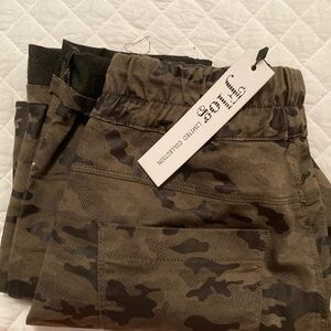 Flog Shelly Green Camo joggers